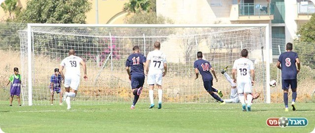 אוחיון מחמיץ את הפנדל (עודד חסין)